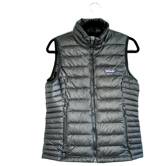 Patagonia Jackets & Blazers - LIMITED TIME SALE + FREE SHIPPING! Women’s Patagonia Down Sweater Vest Black